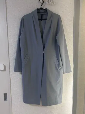 그레이 오픈 프론트 코트