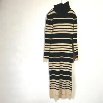 터틀넥 니트 원피스 보더