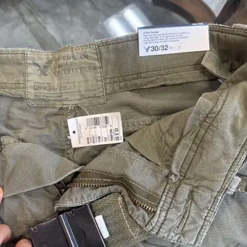 American Eagle Outfitters 카고 팬츠 30/32