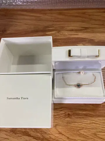 Samantha Tiara 플라워 팔찌