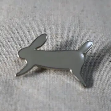 실버 토끼 브로치 미나 페르호넨