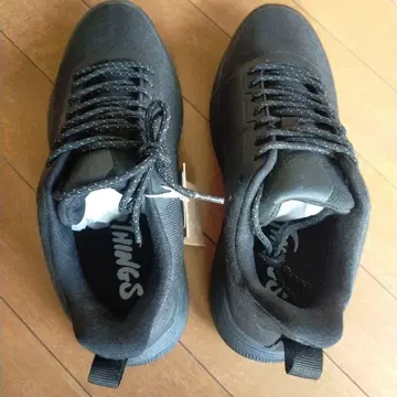 Wild Things 블랙 스니커즈