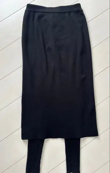 엠마 테일러 레이어드 니트 스커트 팬츠