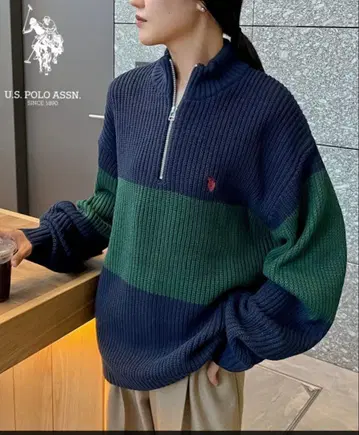 U.S. POLO ASSN. 별주 원포인트 자수 하프 지퍼 니트탑