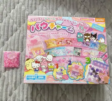 미개봉 새상품 파우참 산리오 캐릭터즈