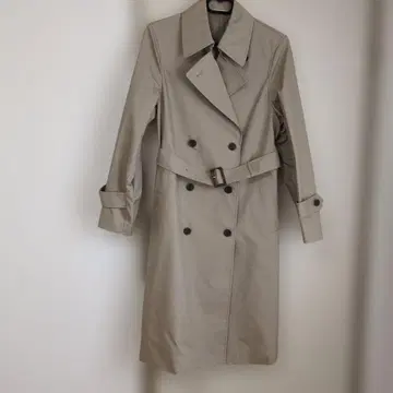베이지 트렌치코트
