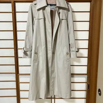 Aquascutum 베이지 트렌치코트