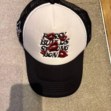 PUSSY BULLS STRONG BONG 캡