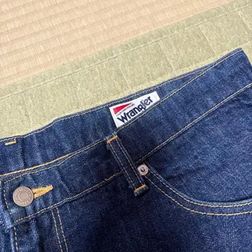 Wrangler 다크 네이비 스트레이트 데님 팬츠
