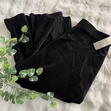 택 포함 새상품급 드레스키프 코듀로이 플레어 스커트 블랙 M