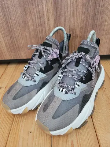 ASH 소프트 밑창 통굽 스니커즈 22cm