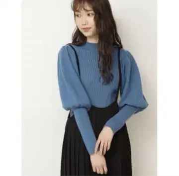 프리즈마트 변형 리브 하이넥 니트