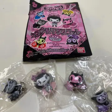 불운 박쥐 아크릴 키링 4개 세트