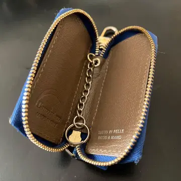 L'arcobaleno 스마트 키 가죽 블루 이탈리아제 사용감 있음