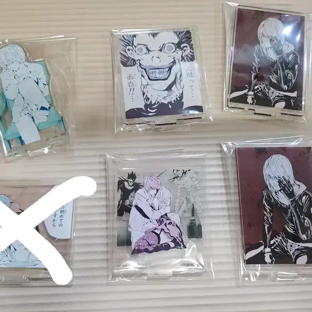 데스노트 쿠지 G상 아크릴 스탠드 팝니다