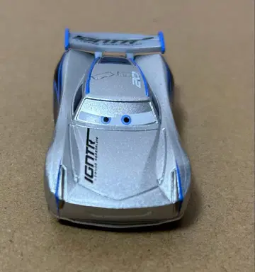 토미카 카즈 잭슨 스톰