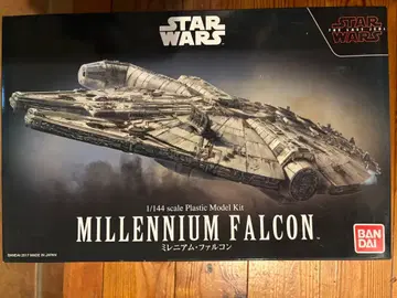 밀레니엄 팔콘 1/144 반다이