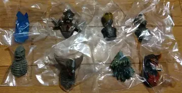 제일복권 울트라맨 시리즈 F상 괴수두감 vol.2 컴프 세트