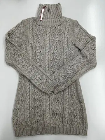 MAX&Co. 터틀넥 니트 스웨터 베이지