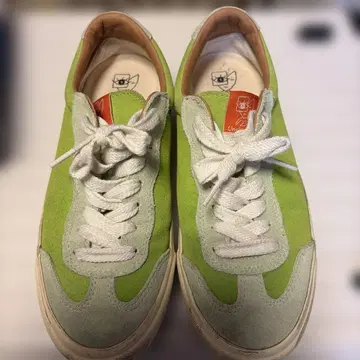 라스트 리조트 라임 그린 스웨이드 로우컷 스니커즈 26cm