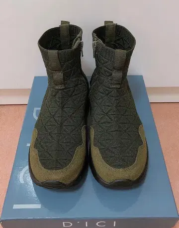 새상품급 GOMUGOMU 밴딩 여성용 부츠 Gomu56 카키