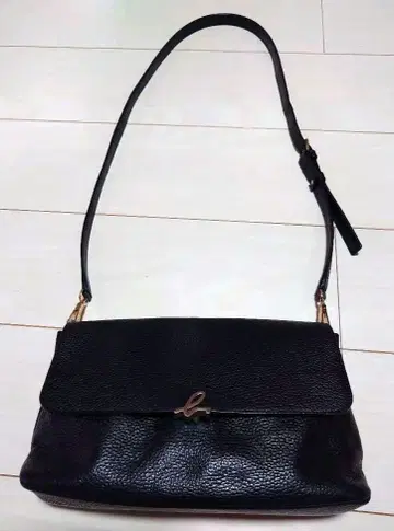 에네스베 블랙 가죽 숄더백