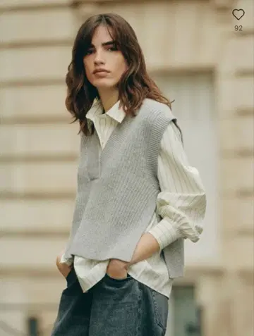 유니클로 라무 V넥 베스트 그레이