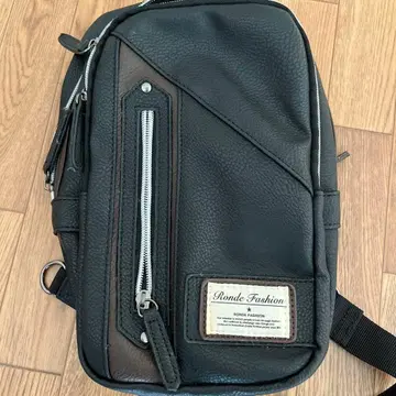 Ronde Fashion 블랙 바디백