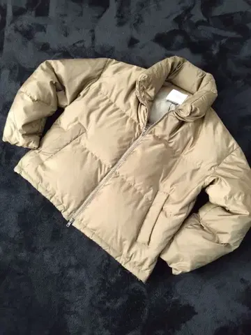 이세탄 미츠코시 카키 다운 자켓