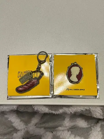 미세스 오모리 모토키 랜덤 아이템 키링 핀즈