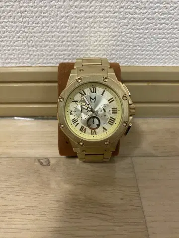 가격 인하 가능, 배터리 교환 필요 MEISTER 골드 손목시계