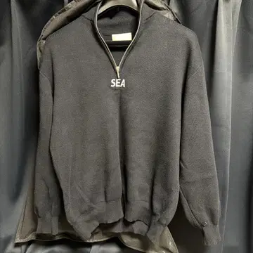 WIND AND SEA 하프 지퍼 니트 S 사이즈