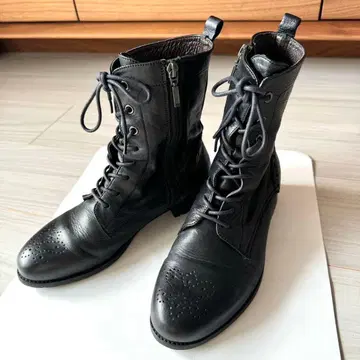 Cava cava 사바사바 레이스업 부츠 천연 가죽