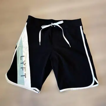 LYFT 메쉬 숏팬츠 M 블랙/화이트