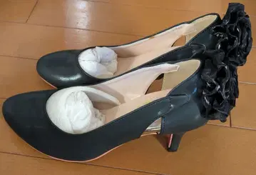 블랙 플라워 장식 하이힐 약 7cm