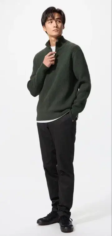 택 포함 새상품 UNIQLO 슬림핏 치노 09Black 허리 76cm