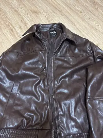 ZARA 브라운 가죽 자켓