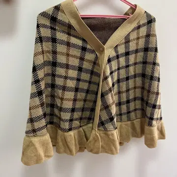 새상품 DAKS 체크 무늬 니트 판초 일본제