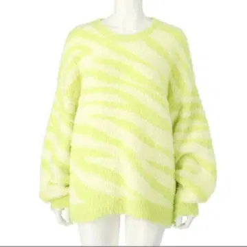 제브라 패턴 샤기 니트