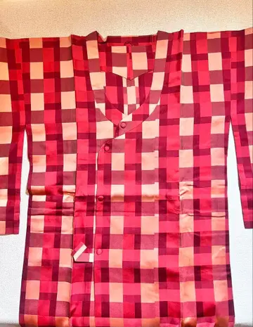 치요다 카라 롱 코트 빨간색과 핑크색 체크 무늬