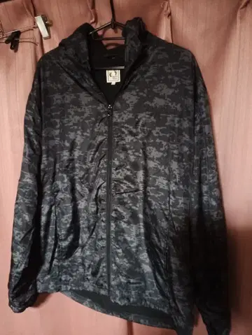 HANG TEN 한텐 블랙 카모플라쥬 나일론 자켓 안감 플리스