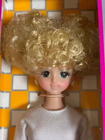 리카짱 캐슬 2021년도판 버스데이 모델 초대 제니 하트형