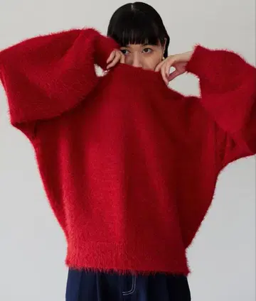 miette 모헤어라이크 벌룬 슬리브 샤기 니트