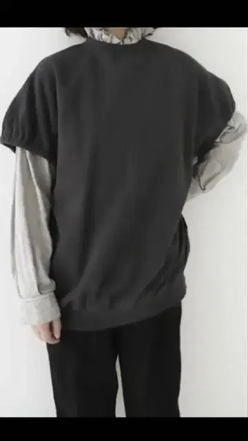 네스트로브 풀오버