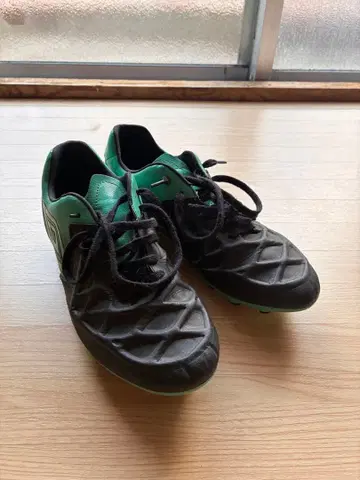 UMBRO ACT 축구화 블랙/그린