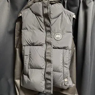 Canada Goose Arctic Program 다운 베스트 XS TP