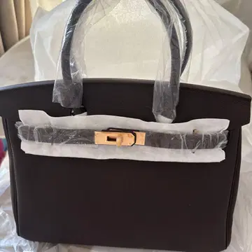 블랙 가죽 핸드백