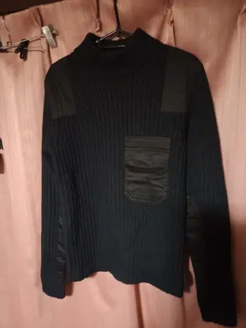 HUGO BOSS 휴고보스 초두꺼운 터틀넥 니트 밀리터리 스웨터