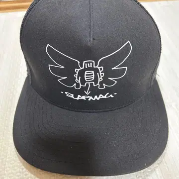 HUF x SLAPMAG 블랙 메쉬 캡