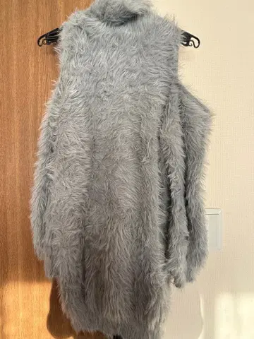 GORGE 그레이 니트탑